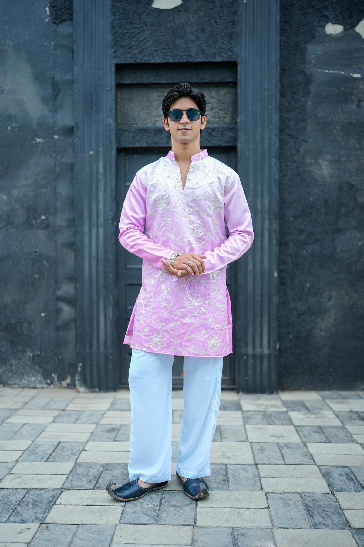 Blush Pink Shaded Embroidered V-Neck Short Kurta.