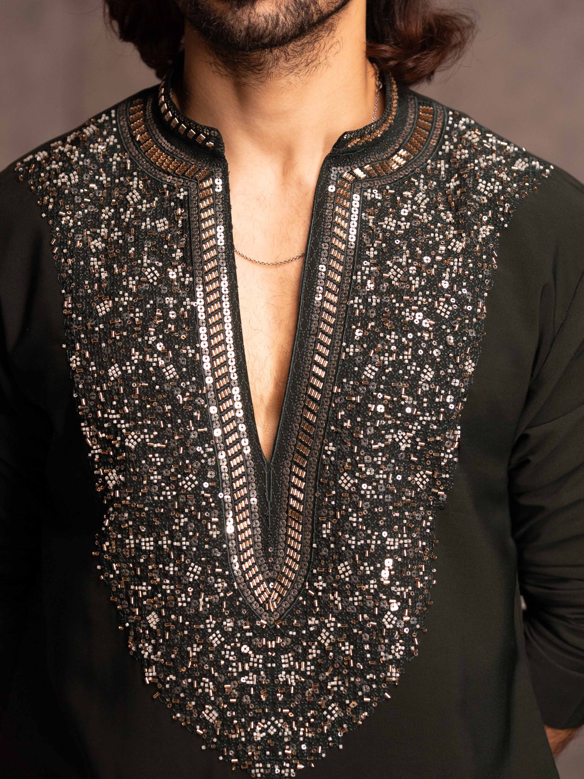 The Feroze Embroidered Kurta Set (Midnight Emerald)
