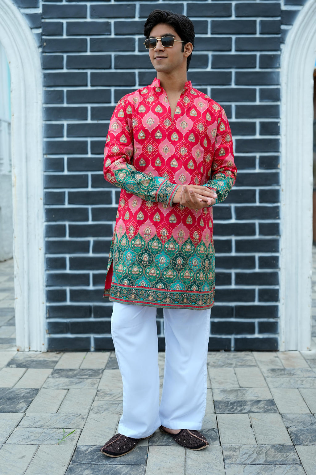 Red Bandhani V-Neck Short Kurta.