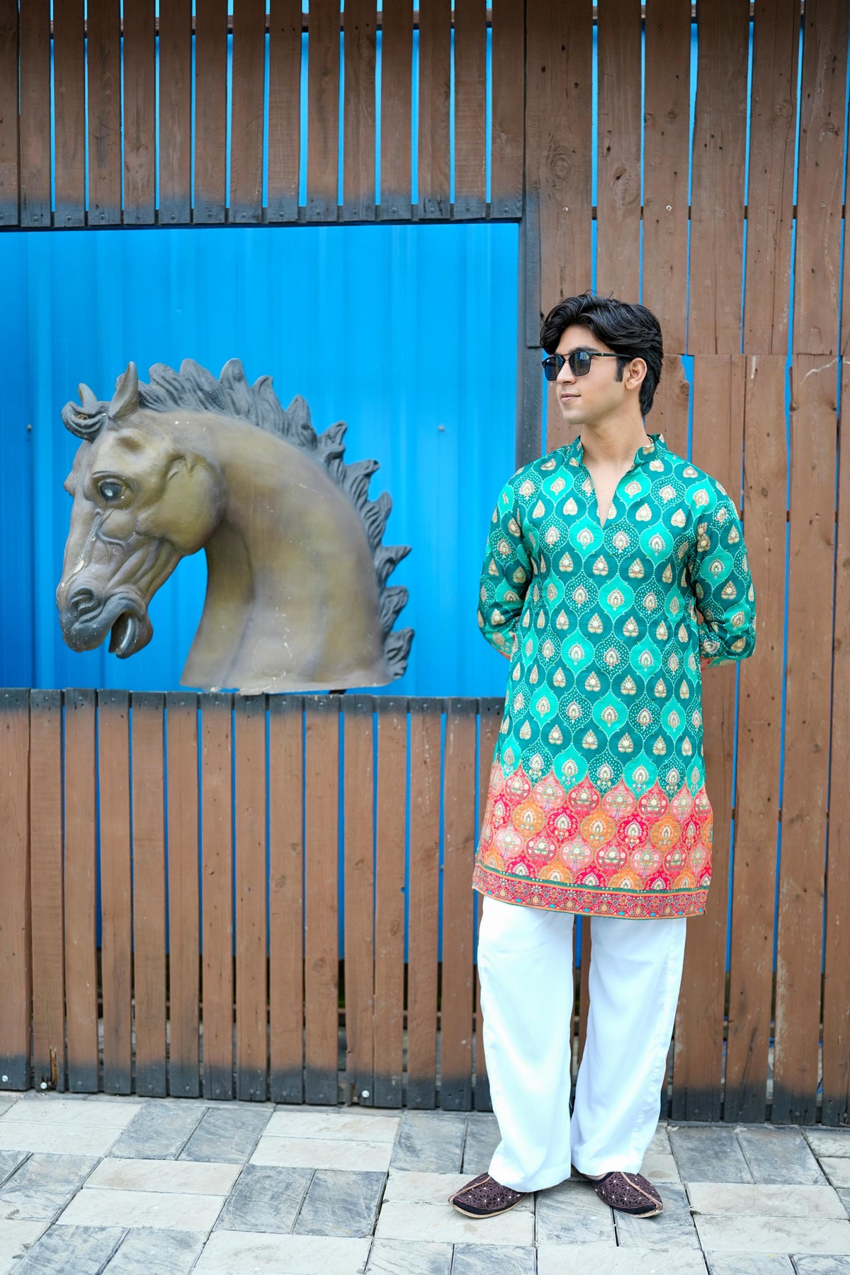 Green Bandhani V-Neck Short Kurta.