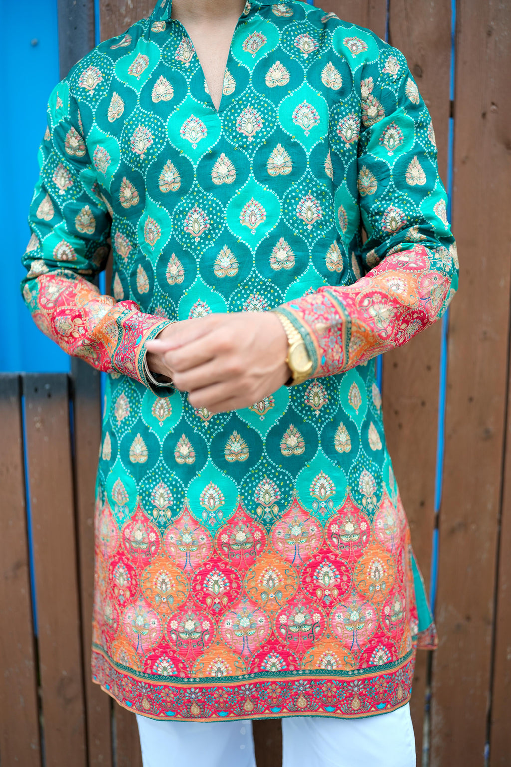 Green Bandhani V-Neck Short Kurta.