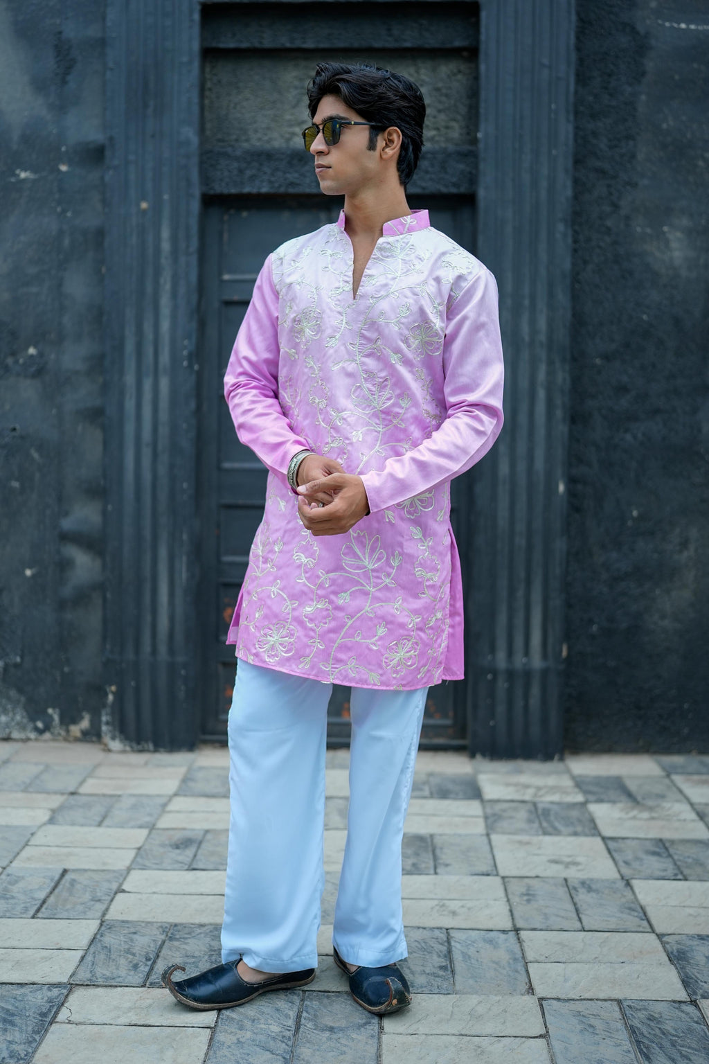 Blush Pink Shaded Embroidered V-Neck Short Kurta.