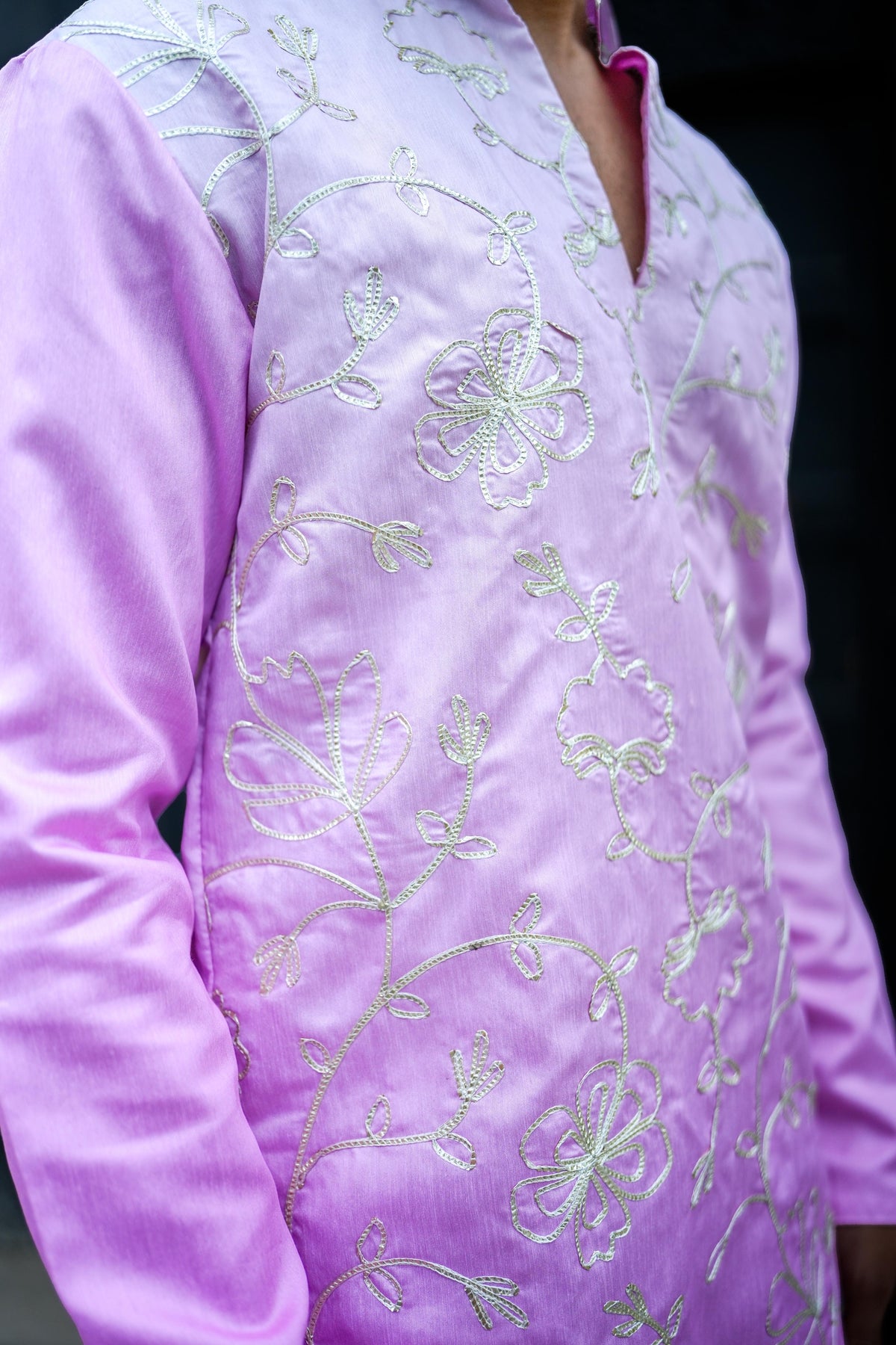 Blush Pink Shaded Embroidered V-Neck Short Kurta.